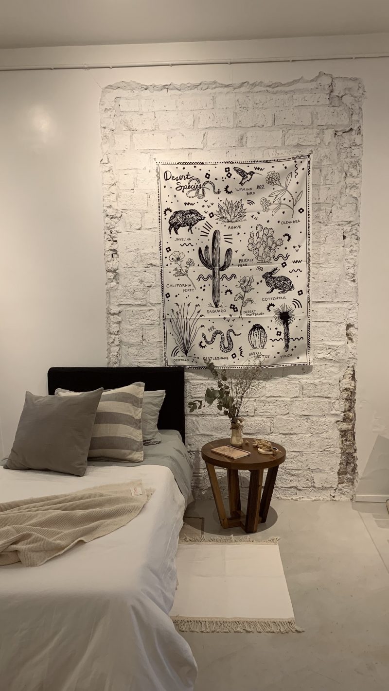 Tapiz Desert - Wall Art para living o dormitorio, en pana 100% poliéster.